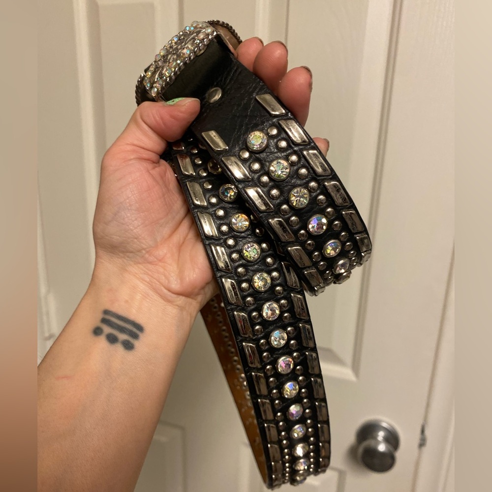 Nocona genuine leather studded rhinestone western belt (L)